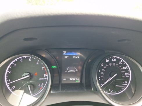 Used 2024 Toyota Camry SE w/ Convenience Package FWD image 18