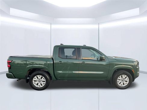 Used 2023 Nissan Frontier SV w/ SV Convenience Package RWD image 6