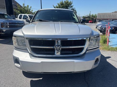 Used 2008 Dodge Dakota Laramie AWD/4WD image 3