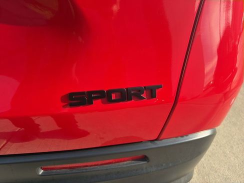 Used 2025 Honda HR-V Sport image 43