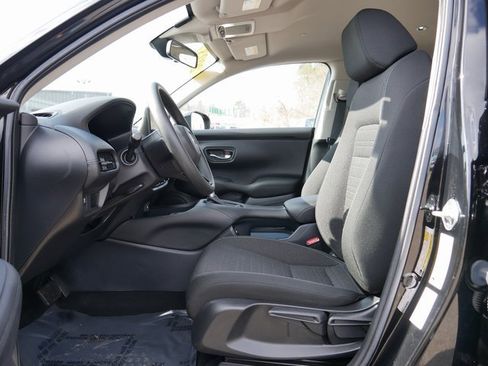 Used 2023 Honda HR-V LX image 12