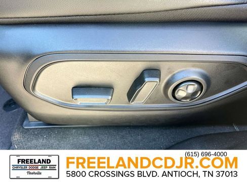 New 2025 Jeep Grand Cherokee Altitude w/ Trailer Tow Package AWD/4WD image 24
