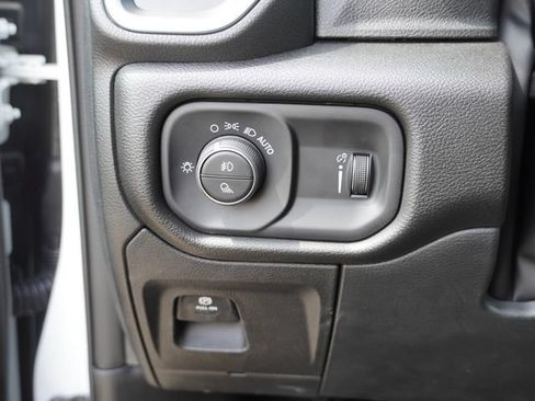 New 2026 RAM 1500 Express AWD/4WD image 18