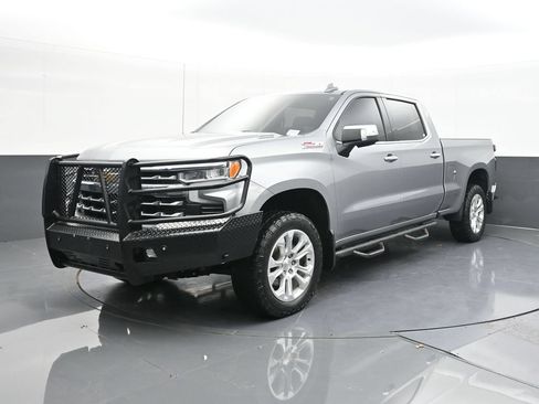 Used 2024 Chevrolet Silverado 1500 LTZ w/ Technology Package AWD/4WD image 5