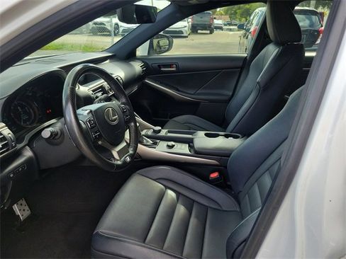 Used 2020 Lexus IS 350 F Sport image 10