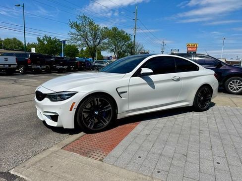 Used 2018 BMW M4 Coupe RWD image 3