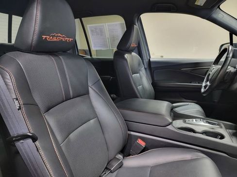 Certified 2025 Honda Ridgeline TrailSport image 15