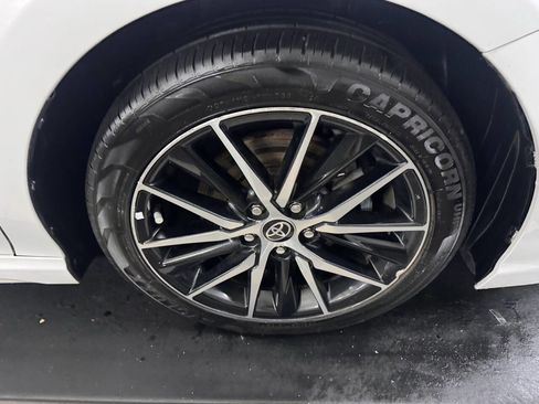 Used 2022 Toyota Camry SE AWD/4WD image 4