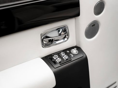 Used 2009 Rolls-Royce Phantom image 55