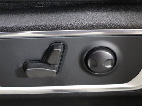 Used 2022 RAM 1500 Laramie AWD/4WD image 23