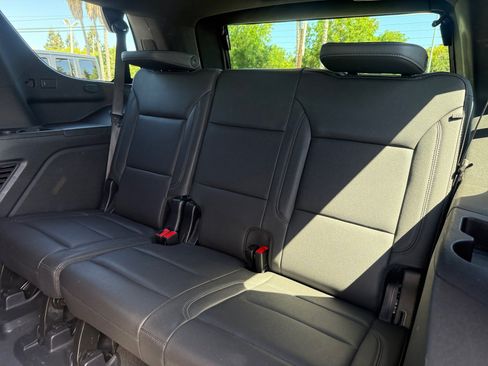 Used 2025 Chevrolet Tahoe Z71 AWD/4WD image 21