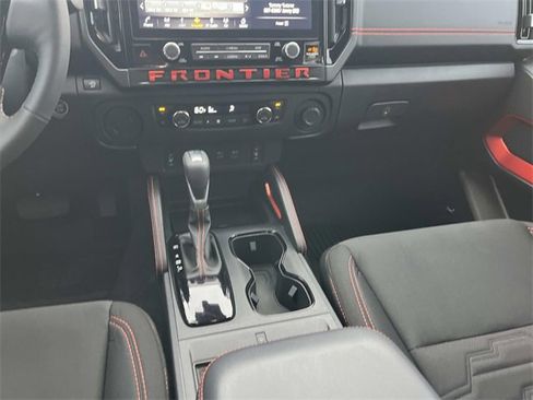 Used 2025 Nissan Frontier Pro-X w/ Pro Convenience Package image 16