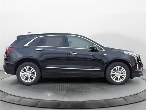 New 2026 Cadillac XT5 Luxury image 8