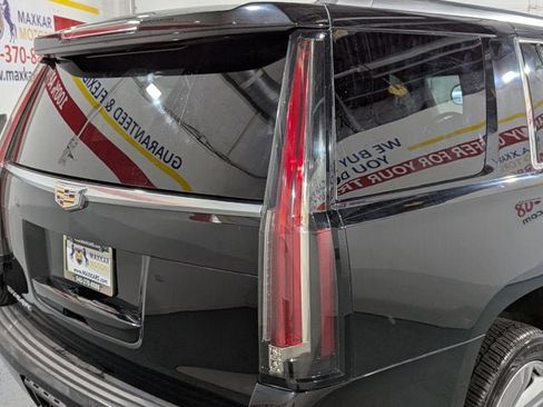 Used 2016 Cadillac Escalade Luxury image 53