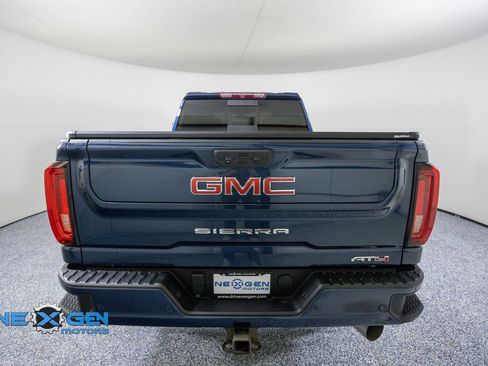 Used 2023 GMC Sierra 2500 AT4 w/ AT4 Preferred Package AWD/4WD image 6