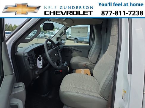 New 2025 Chevrolet Express 3500 w/ Power Convenience Package RWD image 18