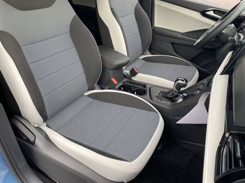 New 2026 Volkswagen Taos S image 7