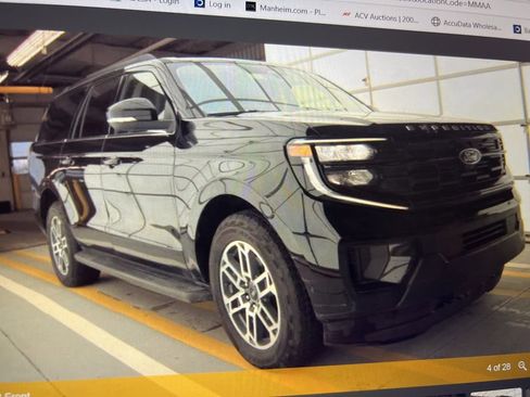 Used 2025 Ford Expedition Max Active image 3