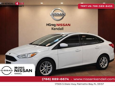 Used 2018 Ford Focus SE image 1