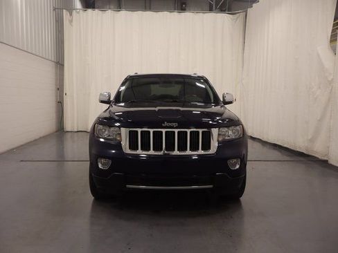 Used 2012 Jeep Grand Cherokee Limited w/ Mopar Chrome Edition Group AWD/4WD image 3
