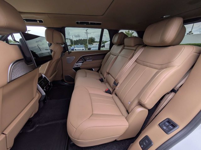 New 2027 Land Rover Range Rover Long Wheelbase Autobiography AWD/4WD image 14