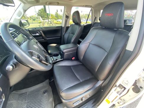 Used 2023 Toyota 4Runner TRD Off-Road Premium w/ Moonroof Package AWD/4WD image 11