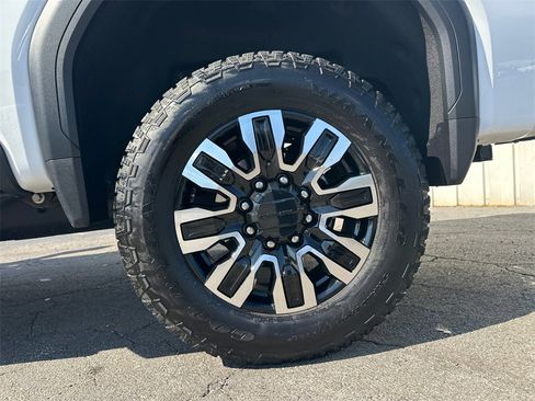 Used 2026 GMC Sierra 2500 Denali Ultimate image 20