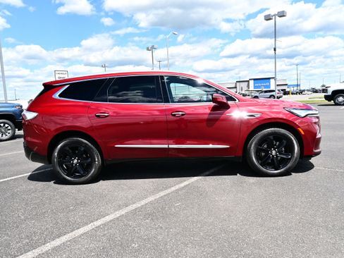 Used 2023 Buick Enclave Essence w/ Experience Buick Package AWD/4WD image 5