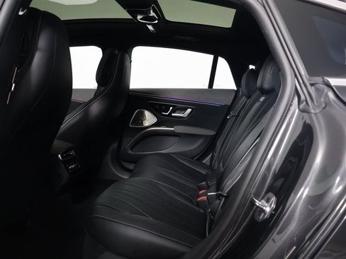 Certified 2023 Mercedes-Benz EQS 580 4MATIC Sedan image 11