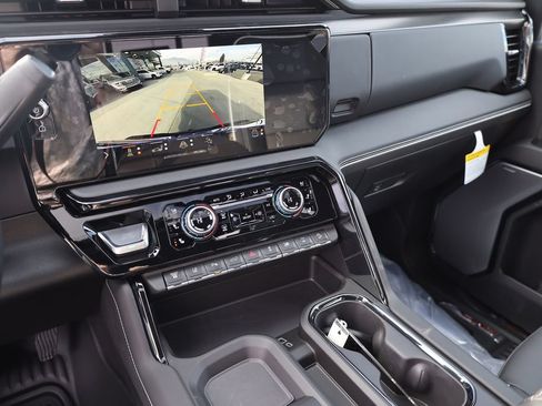 New 2026 GMC Sierra 2500 AT4X AWD/4WD image 15