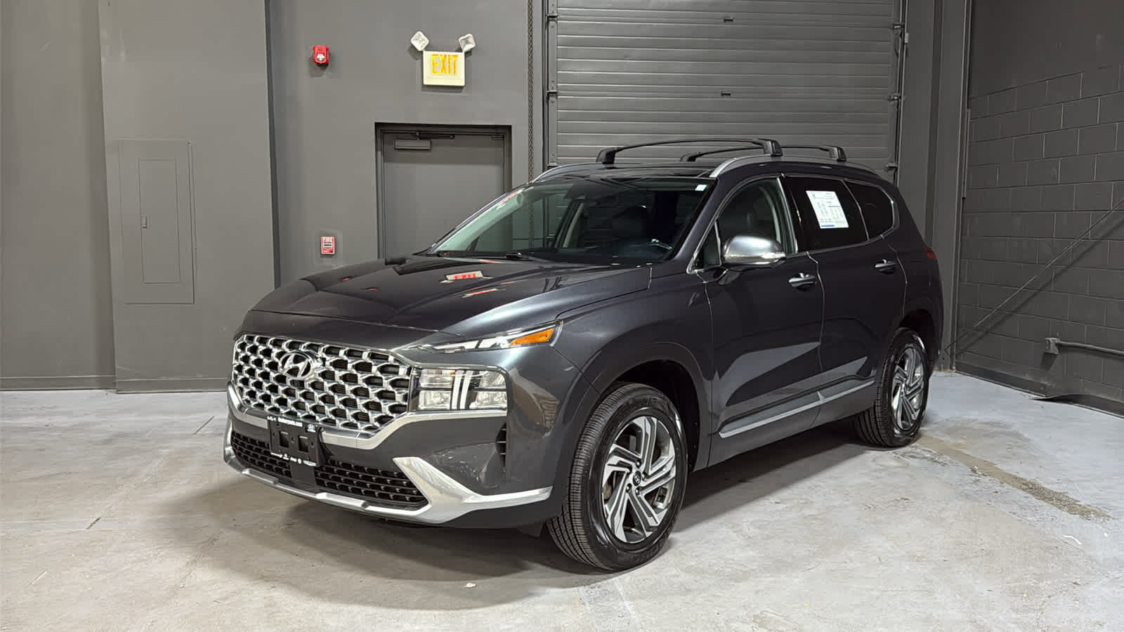 Used 2023 Hyundai Santa Fe SEL w/ Premium Package AWD/4WD image 3