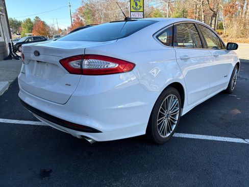 Used 2013 Ford Fusion SE image 5