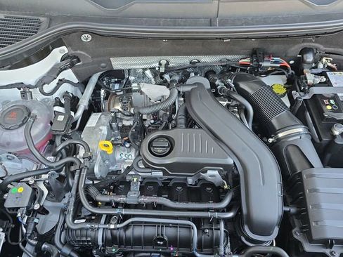 New 2026 Volkswagen Taos S FWD image 21