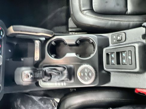 New 2025 Ford Bronco Badlands image 22