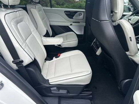 New 2026 Lincoln Aviator Black Label w/ Jet Appearance Package AWD/4WD image 16