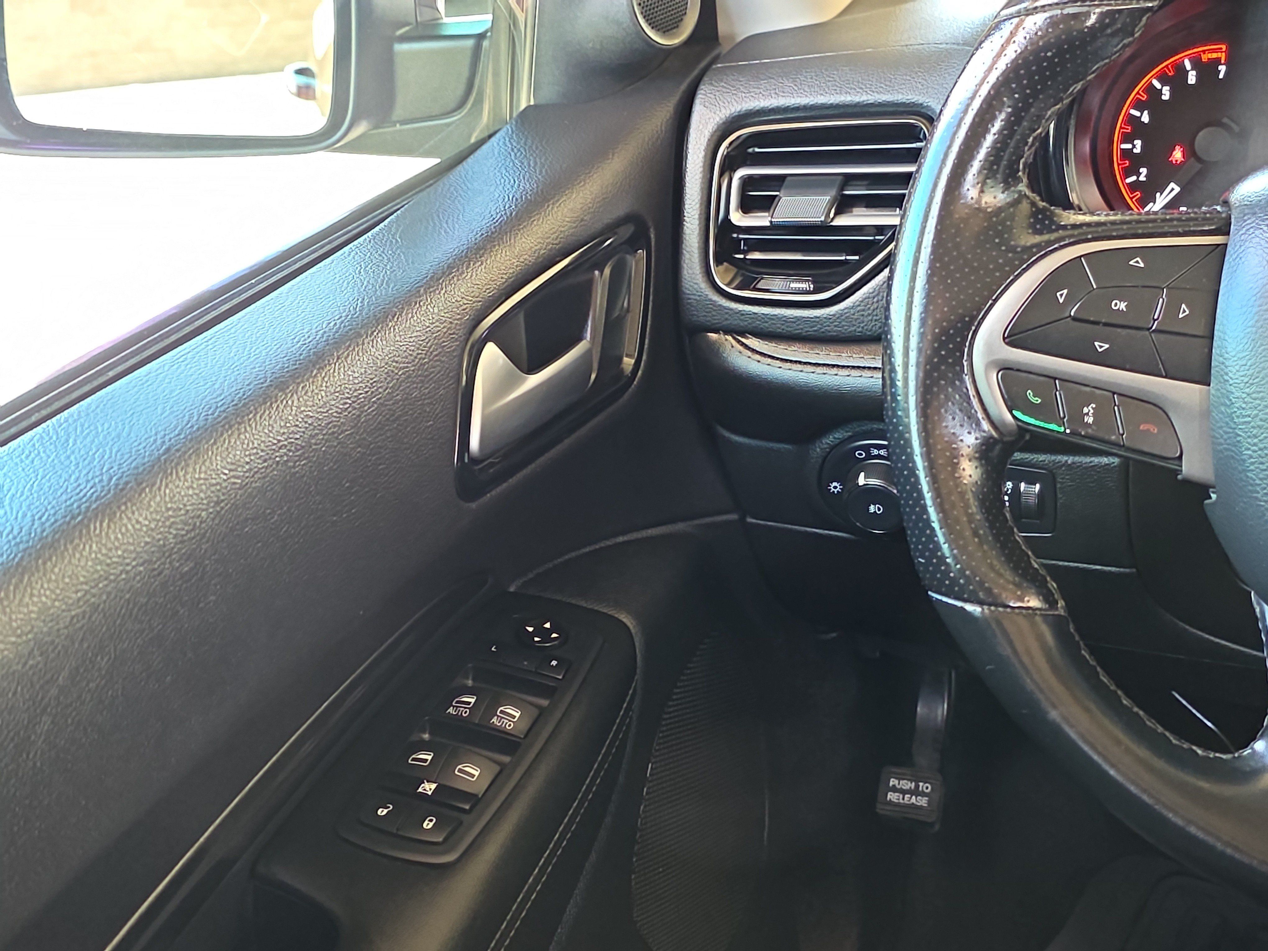 Used 2022 Dodge Durango SXT RWD image 22