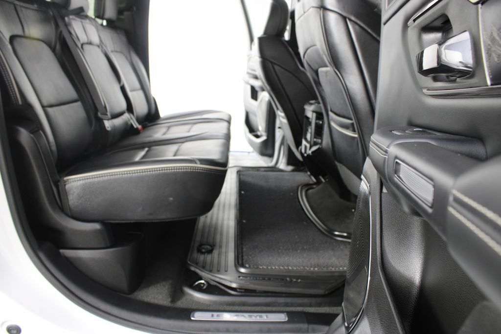 Used 2024 RAM 1500 Limited AWD/4WD image 22