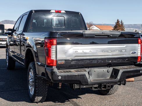 Certified 2017 Ford F350 Platinum w/ Platinum Ultimate Package image 6