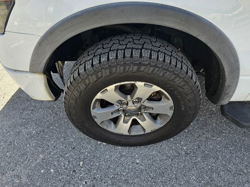 Used 2014 Ford F150 FX4 w/ Equipment Group 402A Luxury image 26