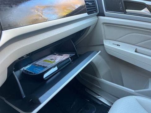 Used 2023 Volkswagen Atlas SE image 36