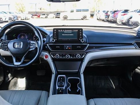 Used 2019 Honda Accord Touring image 15