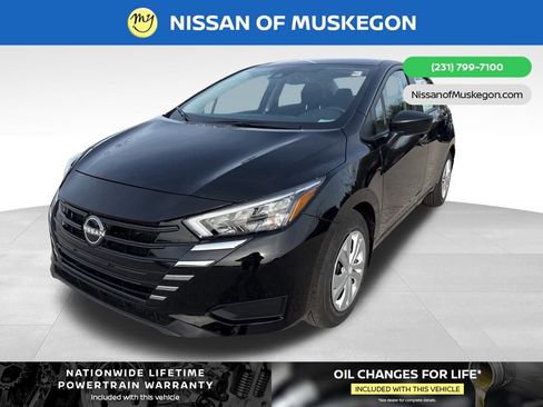 New 2025 Nissan Versa S w/ Trunk Package image 3