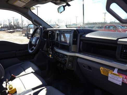 New 2024 Ford F550 4x4 Regular Cab Super Duty image 16