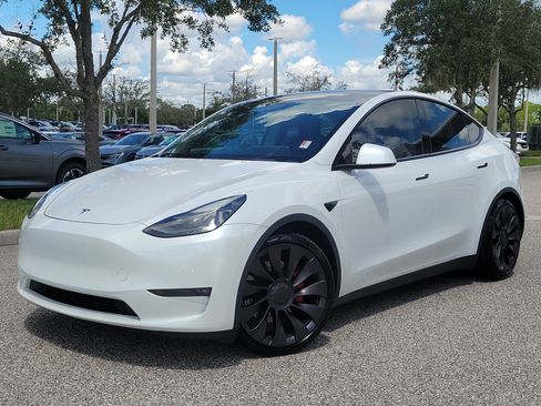 Used 2021 Tesla Model Y Performance AWD/4WD image 29