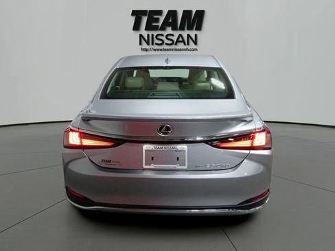 Used 2022 Lexus ES 250 w/ Premium Package AWD/4WD image 5
