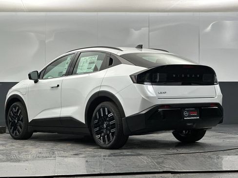 New 2026 Nissan Leaf Platinum+ image 5