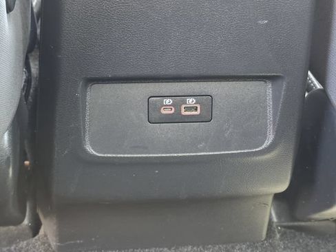 Used 2023 Nissan Frontier SV w/ Technology Package RWD image 18