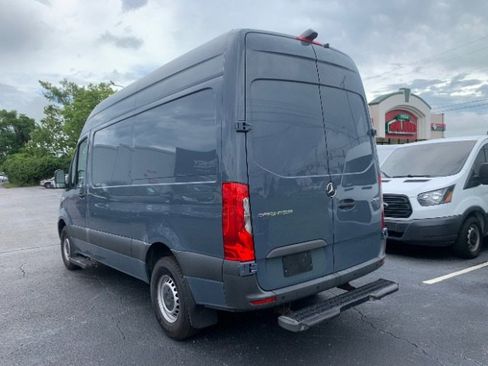 Used 2019 Mercedes-Benz Sprinter 144 image 4