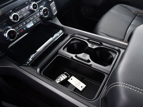 New 2026 Ford F350 Lariat w/ Black Appearance Package image 34