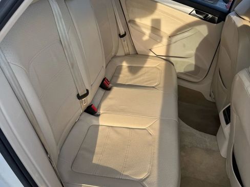 Used 2013 Volkswagen Passat 2.5 SE image 18